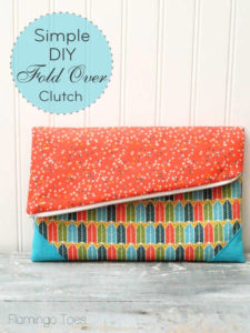 Simple-DIY-Fold-Over-Clutch